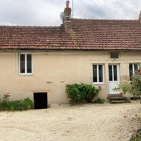 Gite Des Bons Voisins Marigny-le-Cahouet Екстериор снимка